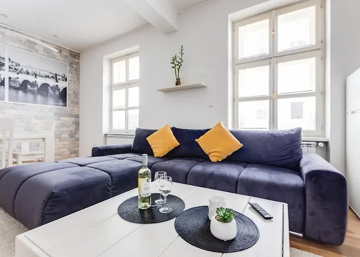 Luxury & Quiet Charming 2Bds Near River - Nek2Nd