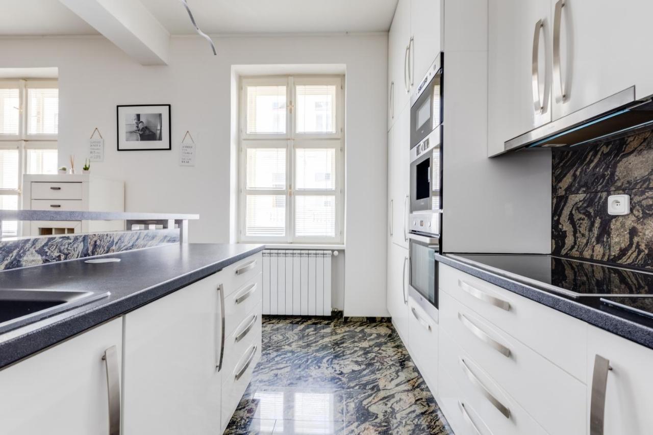 Luxury & Quiet Charming 2bds Near River - Nek2nd * Praga